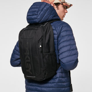 Oakley Enduro 20L 3.0 Backpack - Blackout