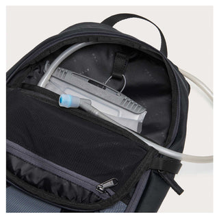 Oakley Seeker Traverse RC 13L Hydra Bag - Blackout