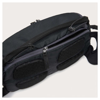Oakley Seeker Traverse RC 13L Hip Pack - Blackout
