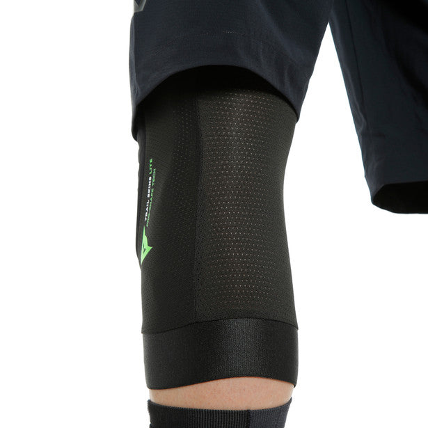 Dainese Trail Skins Lite Knee Guard - Black