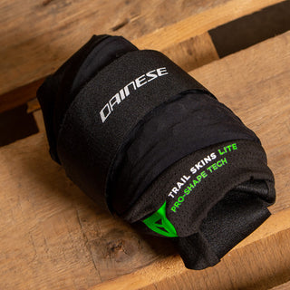 Dainese Trail Skins Lite Knee Guard - Black