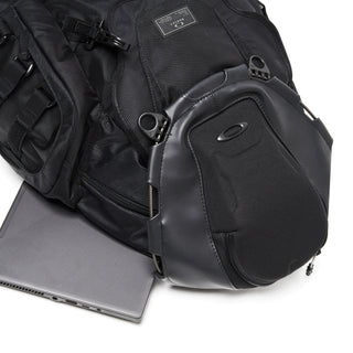 Oakley Kitchen Sink Backpack - Stealth Black