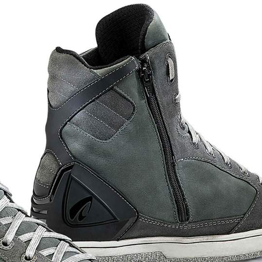 Forma Hyper Motorcycle Shoes - Anthracite - MotoHeaven