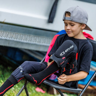 Evs Genesis Youth Knee Brace - Black