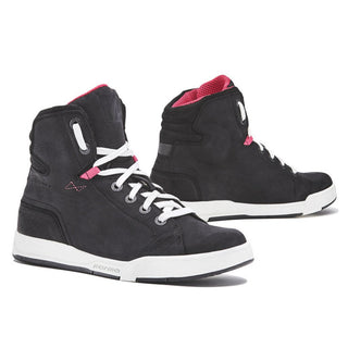Forma Ladies Swift Dry Urban Shoes - Black/White - MotoHeaven